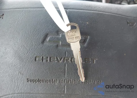 1997 Chevrolet K1500 Fleetside из США, поврежденный, VIN 1GCEK19R1VE262661